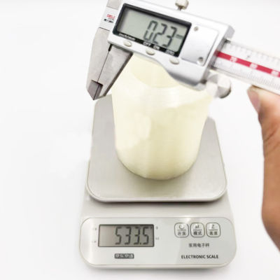 FPV-Drohne mit Glasfaser