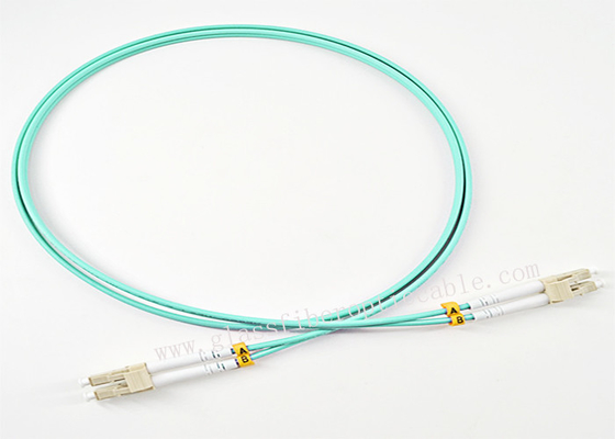 Blaue FO bessern Verbindungsstück-Art LC UPC des Kabel-OM3 1C 2C LSZH der Längen-20M 30M 50M aus